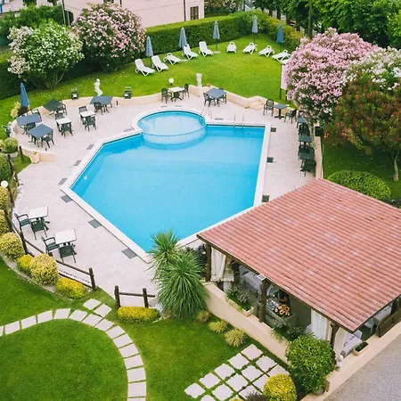 Hotell Adria & 3*