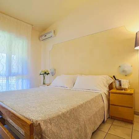 Hotell Adria & 3*