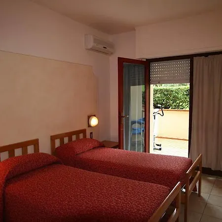 Hotell Adria &