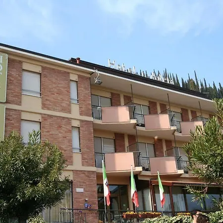 Adria & Hotell 3*